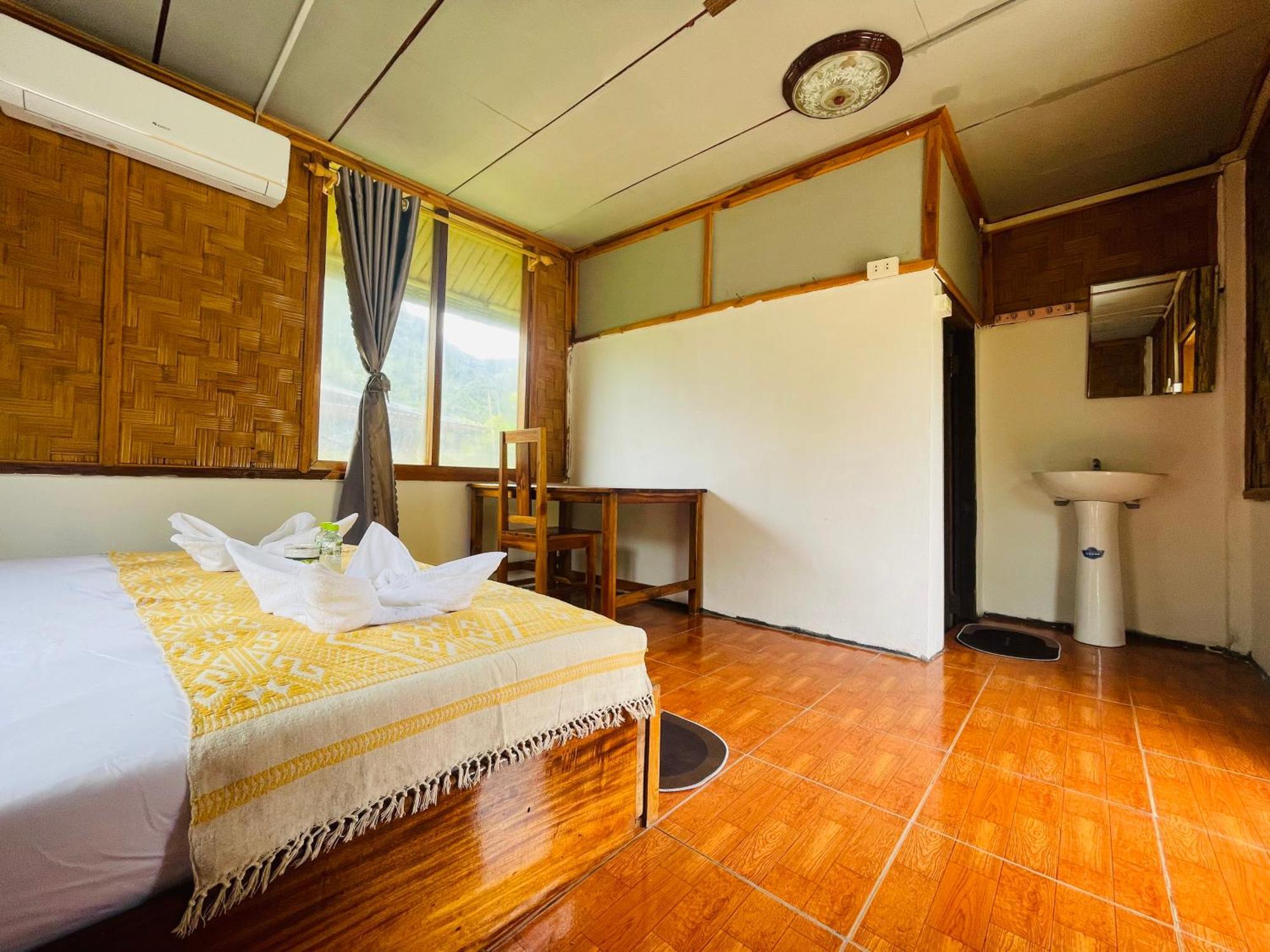 Bed and Breakfast Nong Khiaw Ing Ing Mountain View Exteriér fotografie